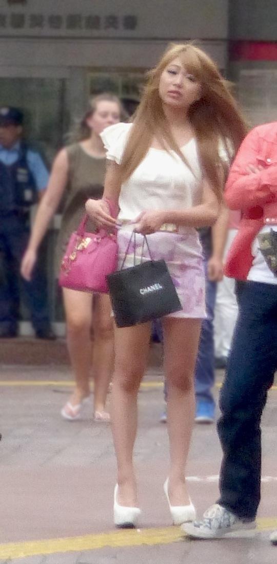 Gyaru in shibuya pinkskirt aug24 2015